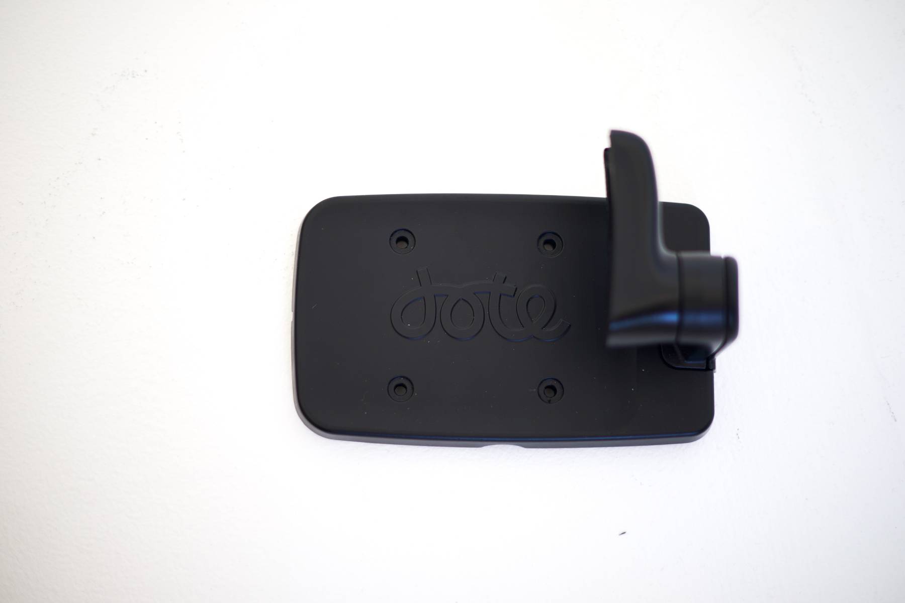 Shelf / wall dock
